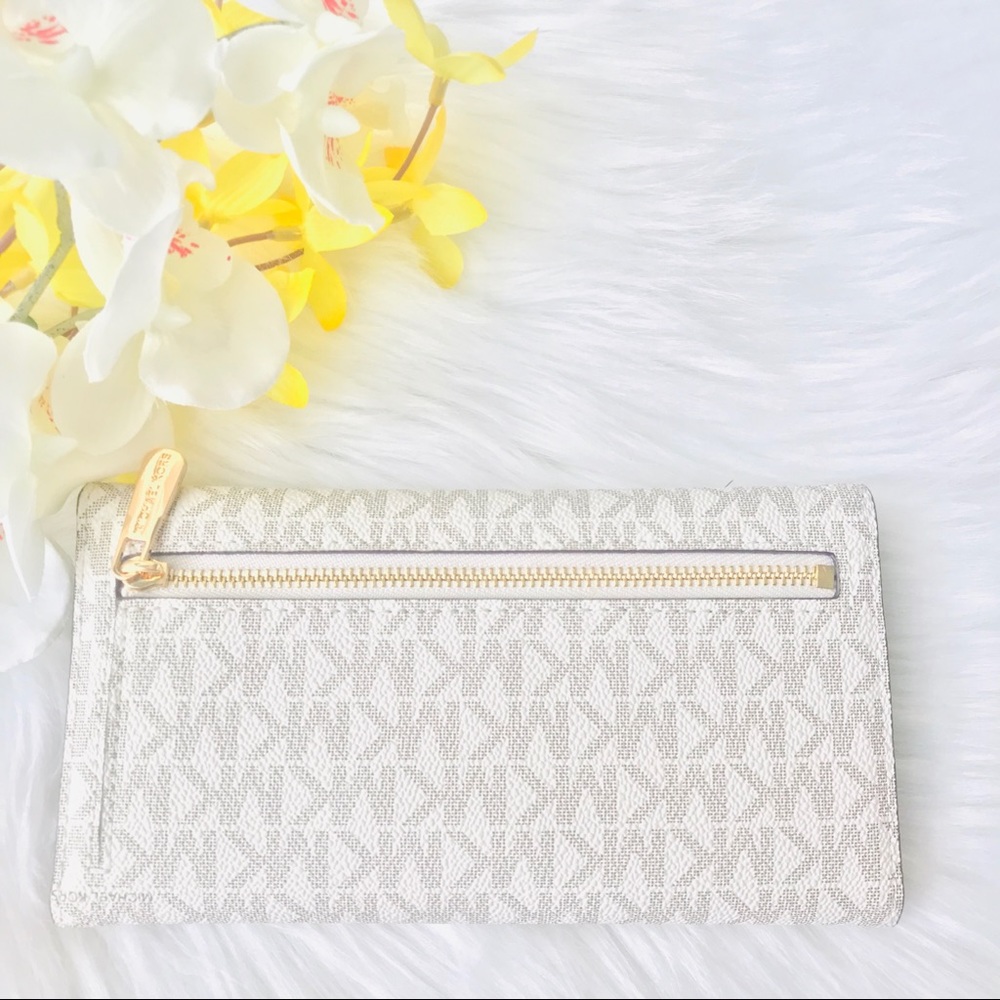 MICHAEL KORS LARGE TRIFOLD WALLET VANILLA LEATHER - Picture 5 of 8
